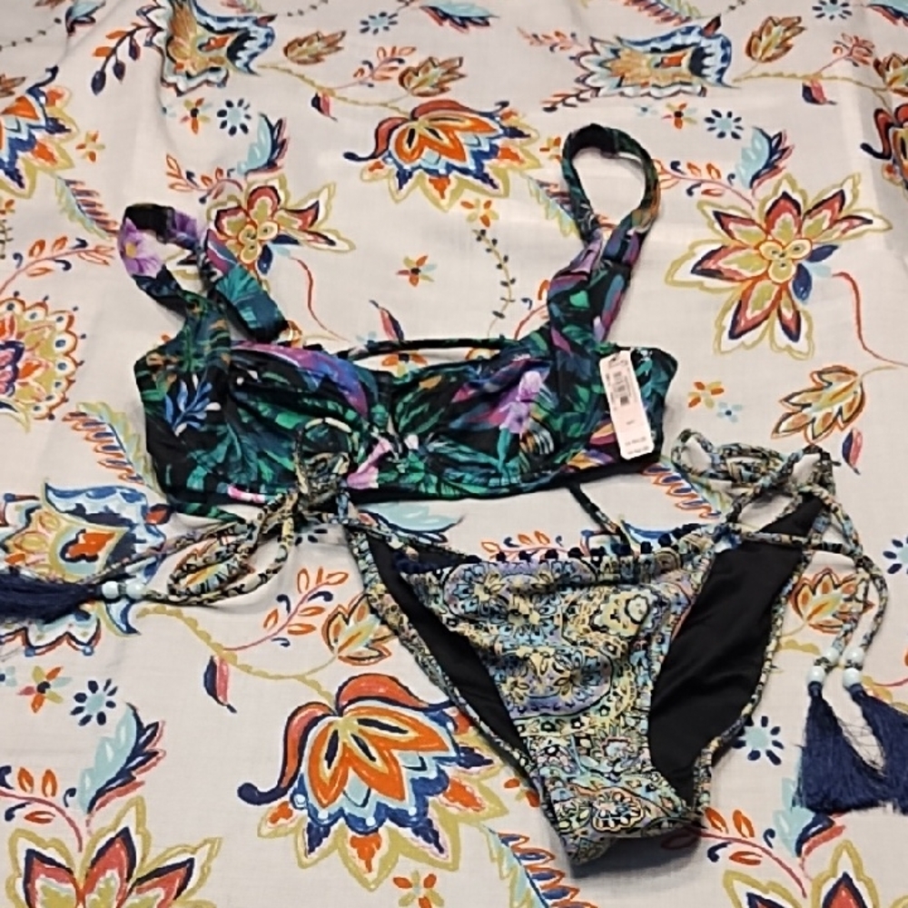Victorias Secret 32C Bikini Top NWT